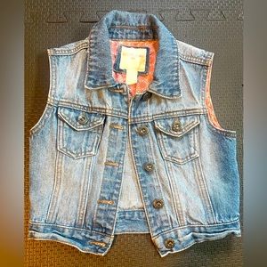 Girls denim vest, size 5.